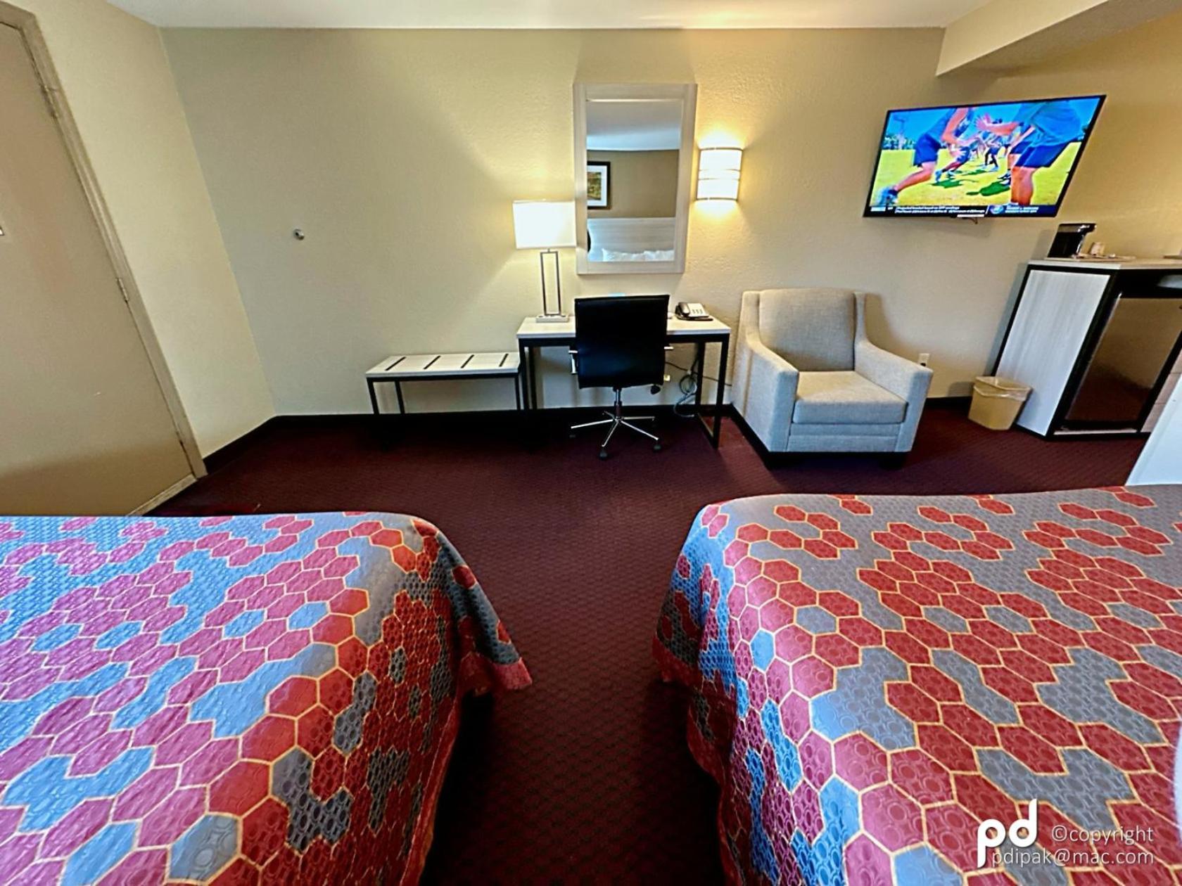 Hotel Travel & 2*