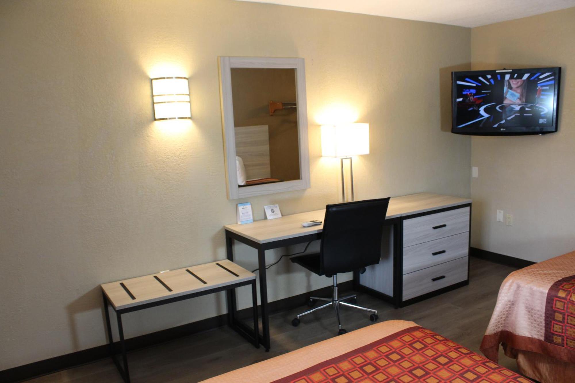 Travel & Hotel