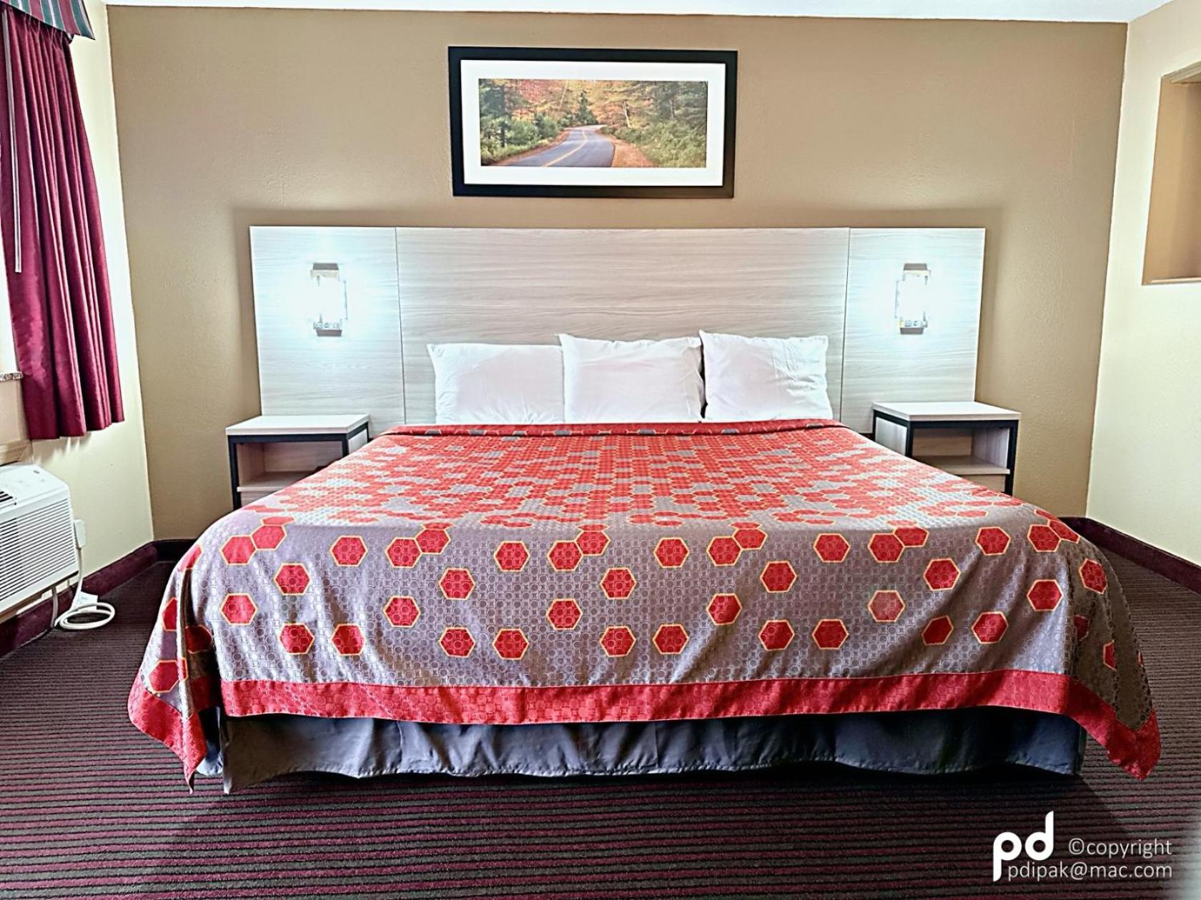 Travel & Hotel