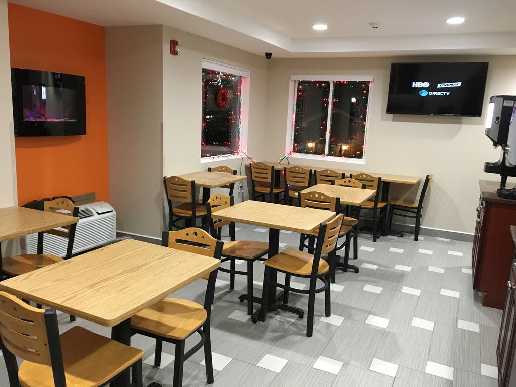 Travel Inn&suites Hotel 2*
